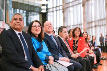 Image L to R: Mervin Singham - Chief Executive Ministry for Ethnic Communities, Hon Melissa Lee - Minister for Ethnic Communites, Rt Hon Christopher Luxon - Prime Minister, His Excellency Dr Wang Xiaolong - Ambassador of the People's Republic of China and Ms Jenny Too - National President of the New Zealand Chinese Association.